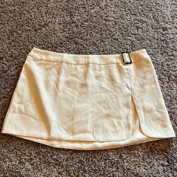 Pepper Mayo White Skirt - Picture 1 of 5